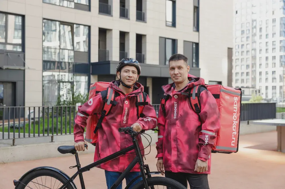 Работа курьером Самокат в Омске
